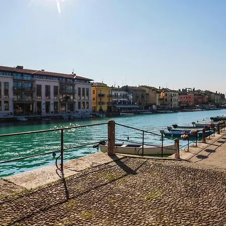 Le Finestre Sul Borgo