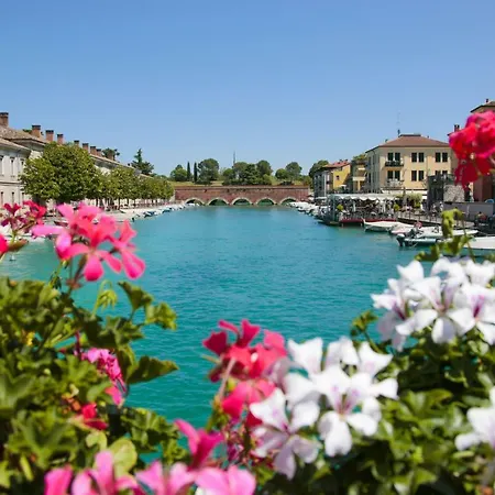 Guest house Le Finestre Sul Borgo 3*