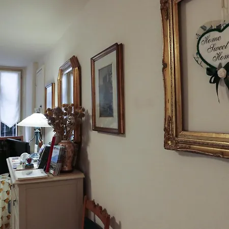 Le Finestre Sul Borgo