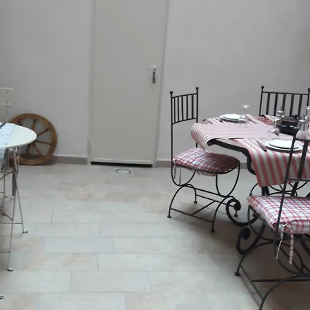 Le Finestre Sul Borgo Pensión