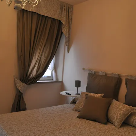 Le Finestre Sul Borgo Pensión