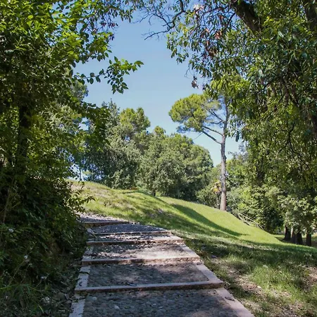 Le Finestre Sul Borgo Pensión 3*