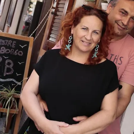 Le Finestre Sul Borgo Pensión