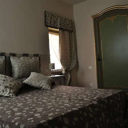 Le Finestre Sul Borgo Casa de hóspedes 3*
